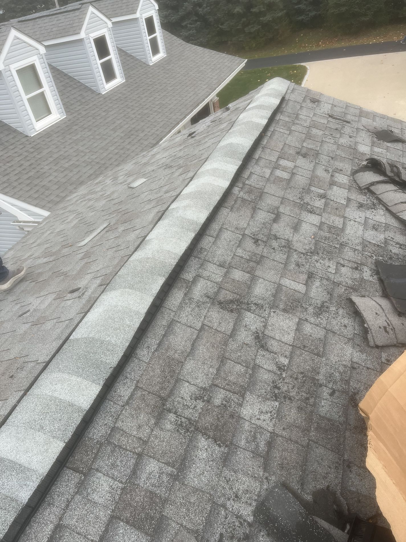 After-Roof Repair-Ridge vent and ridge cap shingles: Plymouth, MI