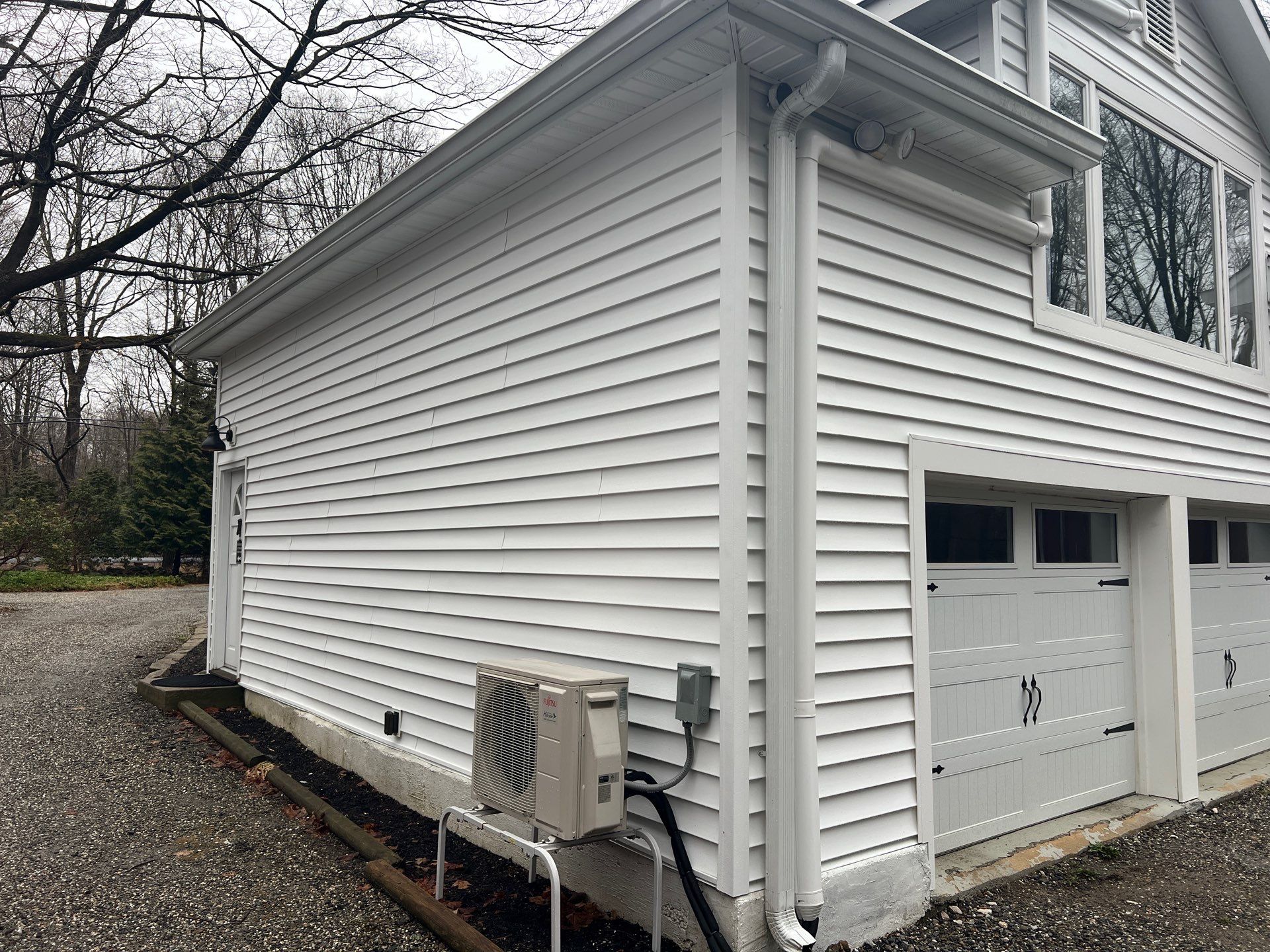 CertainTeed Vinyl - Colonial White